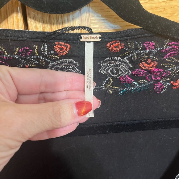 Free People embroidered top. Size L. Black with pink and orange embroide… - Picture 3 of 8